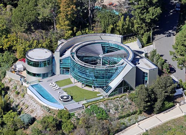 Witness Justin Bieber’s La Home Sitting Like A Giant Salad Spinner ...